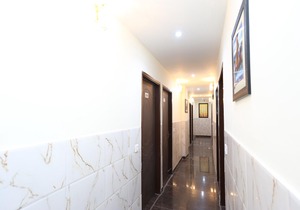 OYO 37096 A2K Residency