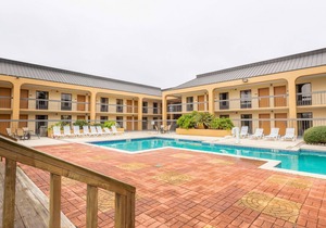 OYO Hotel Baton Rouge Mid City