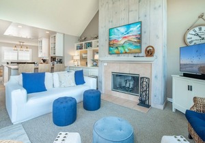 Pajaro Dunes Resort: Top floor Modern Condo with Dazzling Ocean Views - Sleeps 6