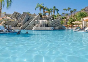PALM SPRINGS PARADISE! 2BEDROOM, KITCHEN/POOLBAR