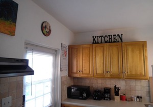 PalmSprings Accommodations - 2 Bedroom Apt., Near Horseshoe Bay