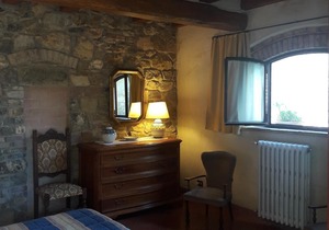 Panoramic villa on the hills between Florence and Siena
