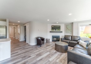 Park Pointe A201 - Community Pool/Hot tub