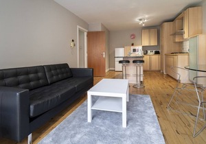 Pass the Keys | Amazing City Centre Apt w Balcony Free Parking