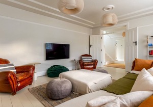 Pass the Keys | Gorgeous Spacious 4 bedroom family home