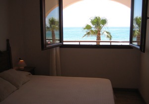 Peñíscola Beachfront WiFi Rental Air Conditioning Parking 2nd floor