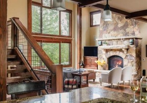 Peak 8 by AvantStay Spacious Modern Cabin w Hot Tub Views