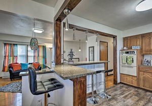 Pet-Friendly Getaway with Yard - 12Mi to Downtown KC