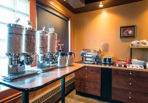 Podollan Inn - Fort McMurray