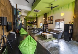 PODs The Backpackers Home & Cafe Kuala Lumpur