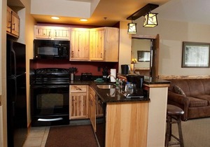 Pool, Hot Tub, Gym | On-Site Waterpark & Spa