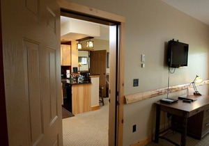 Pool, Hot Tub, Gym | On-Site Waterpark & Spa