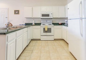 Pool | WiFi | Lake Front| Sleeps 6 | MM 13 (793DC)