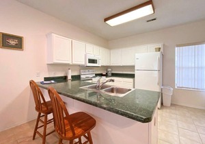 Pool | WiFi | Lake Front| Sleeps 6 | MM 13 (791DC)