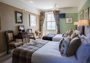 Port Charlotte Hotel