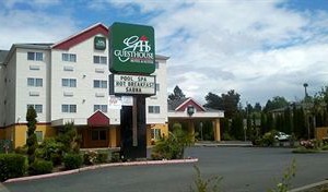 Portland Suites Airport East