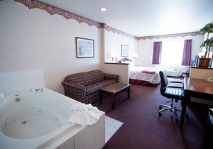 Portland Suites Airport East