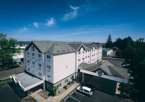 Portland Suites Airport East