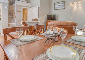 Powder Village B2 is an Inviting, Updated Sunriver Condo with Open Living Space!