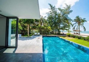 Premium BEACHFRONT VILLA 5 BEDROOMS 1000M2 SANCTUARY HO TRAM RESORT ll BBQ