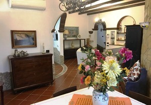 Prestigious Villa with 5/9 beds a few steps from the sea of ​​Fontane Bianche