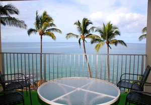 Prime Location and Amazing Views! - Royal Mauian #516