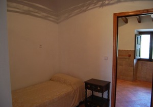 Privat and Sunny Stone Built Finca with Pool ETV/2730