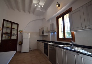 Privat and Sunny Stone Built Finca with Pool ETV/2730