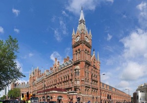 Private Double Bedroom in King's Cross St Pancras
