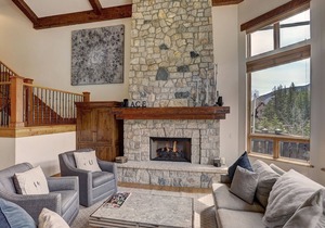 Private Gore Creek Townhome in Lionshead - Sleeps 10! by RedAwning