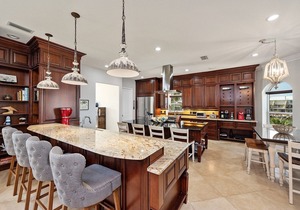 PRIVATE HEATED POOL, PRIVATE BEACH, HOT TUB, Pickleball & Boat Dock & Bay Access