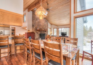 Private hot tub, balcony, recently renovated bathrooms, Wi-Fi two story perks