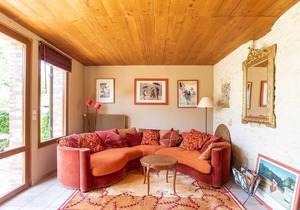 Quaint Holiday home in Morogues with Garden