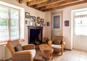 Quaint Holiday home in Morogues with Garden