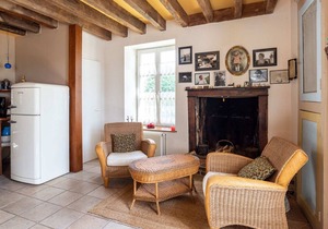 Quaint Holiday home in Morogues with Garden