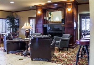 Quality Inn & Suites Airport North