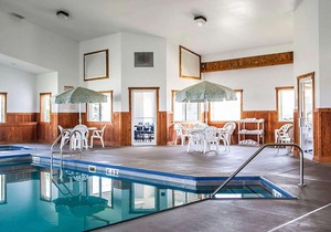 Quality Inn & Suites Eldridge Davenport North