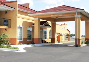 Quality Inn & Suites Greenville I-65