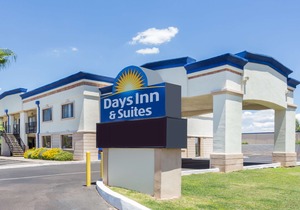 Quality Inn & Suites Near Downtown Mesa