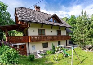 Quiet and Cosy Apartment with Terrace and Garden