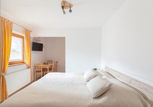 Quiet and Cosy Apartment with Terrace and Garden