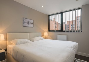 Quiet & comfortable city centre flat