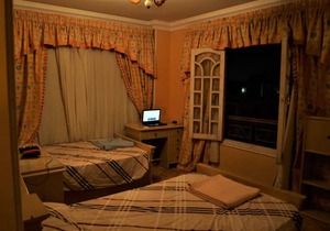 Quiet Spacious Sunny Apt. in Heart of New Cairo