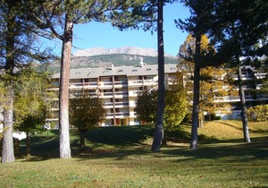 Quiet T2 with terrace in Barcelonnette