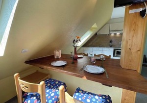 Résidence jaune et rose by Interhome