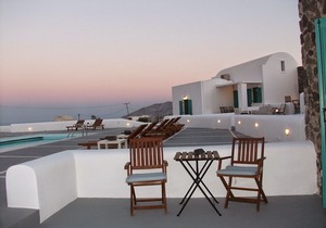 R 388 Two Bedroom Villa with Pool Breakfast Inc