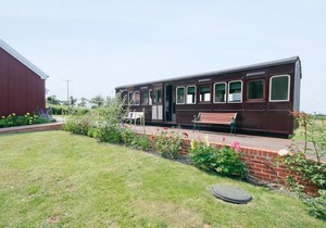 Railway Carriage One - E5337