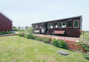 Railway Carriage One - E5337