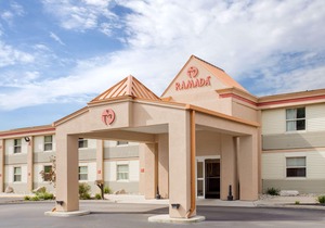 Ramada by Wyndham Angola/Fremont Area