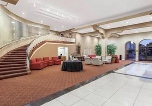 Ramada by Wyndham Fresno North